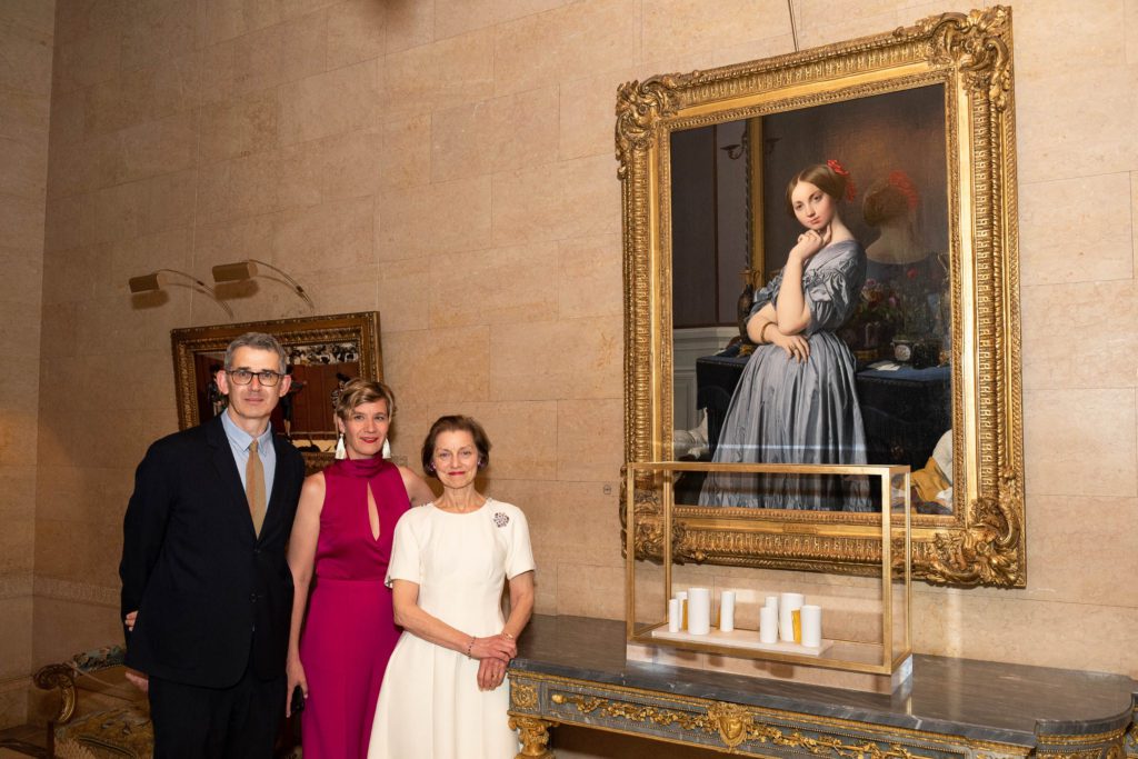 Edmund de Waal, Curator of Decorative Arts Charlotte Vignon and Board of Trustees Chairman Betty Eveillard