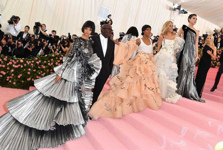 A Moment With The Met Gala - POP STYLE TV