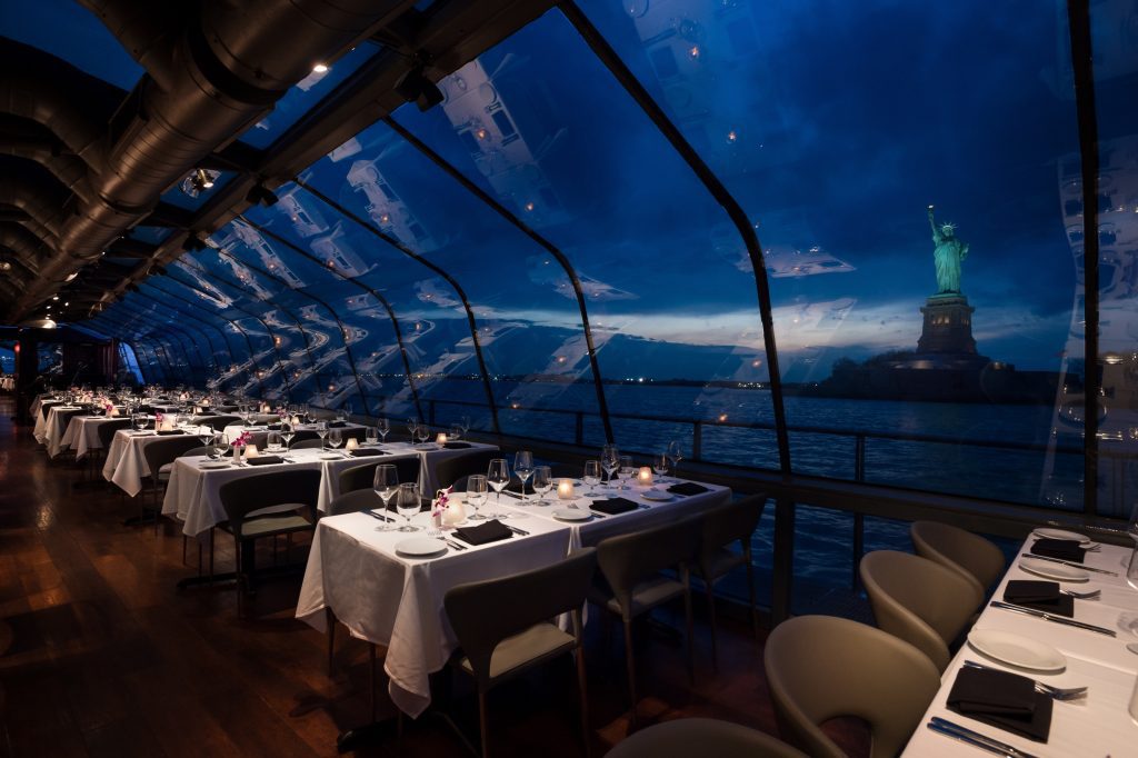 Bateaux Boat Dinning experience