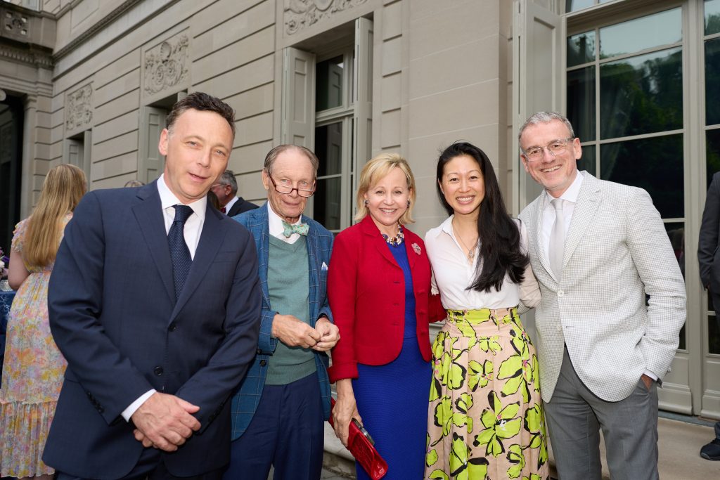 Larry Keigwin, Trustee Chuck Royce, Deborah Royce, John Updike Curator Aimee Ng, and Anna-Maria and Stephen Kellen Director Axel Rüger; photo: George Koelle