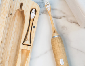 Bamboo Sonic Toothbrush (2.0) with Travel Case