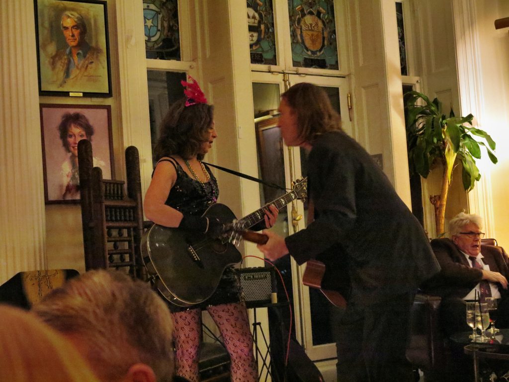 The Head Peddlers perform Champagne music “Love ’n Courage” Gala