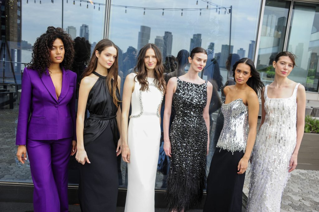 Andrea Romero, Ava Manning, Helen Henderson, Amber Mitchell, Lyrehc Healey, Elizabeth Downey The Waxman Luncheon Riverpark, New York, ©Patrick McMullan Photo Paul Bruinooge/PMC